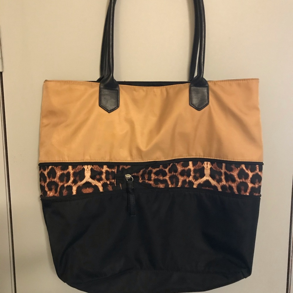 Purse - Picture 2 of 4